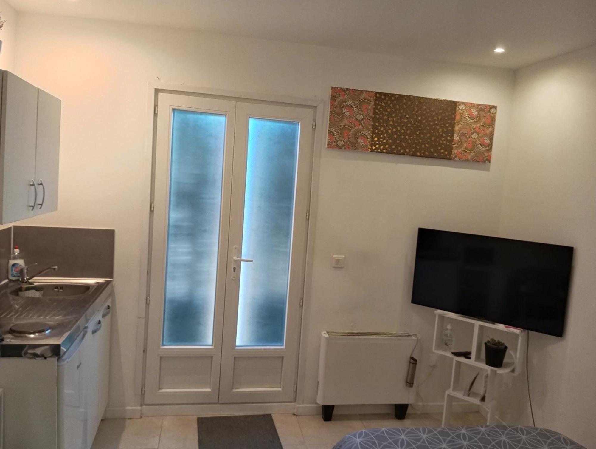 Studio De 14M2 Dans Une Maison Cagnes-sur-Mer Esterno foto