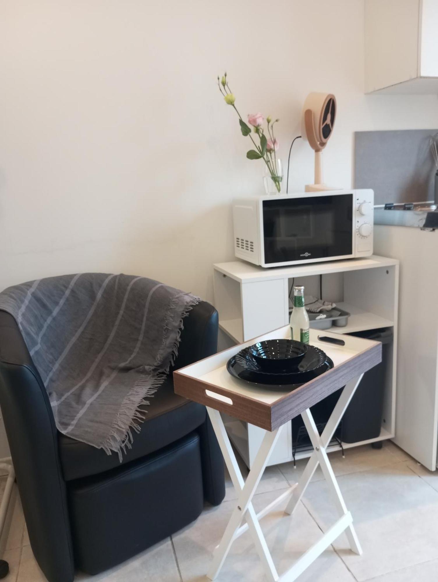 Studio De 14M2 Dans Une Maison Cagnes-sur-Mer Esterno foto