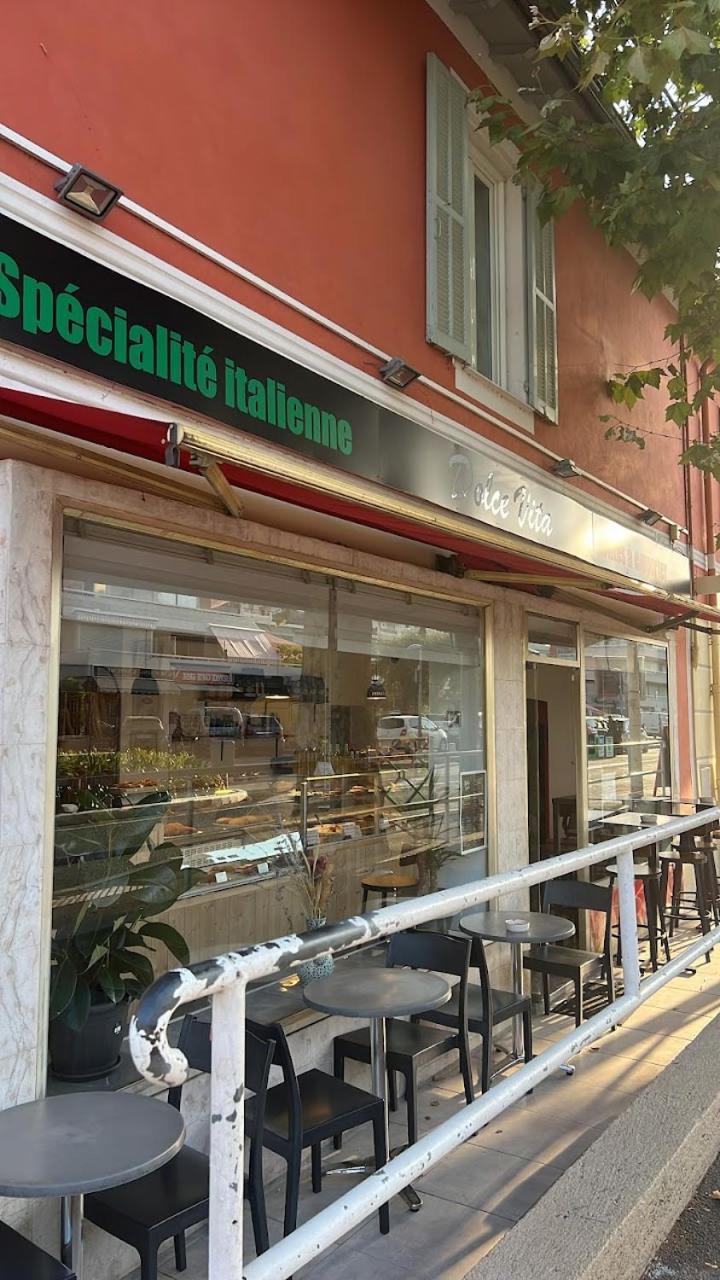 Studio De 14M2 Dans Une Maison Cagnes-sur-Mer Esterno foto