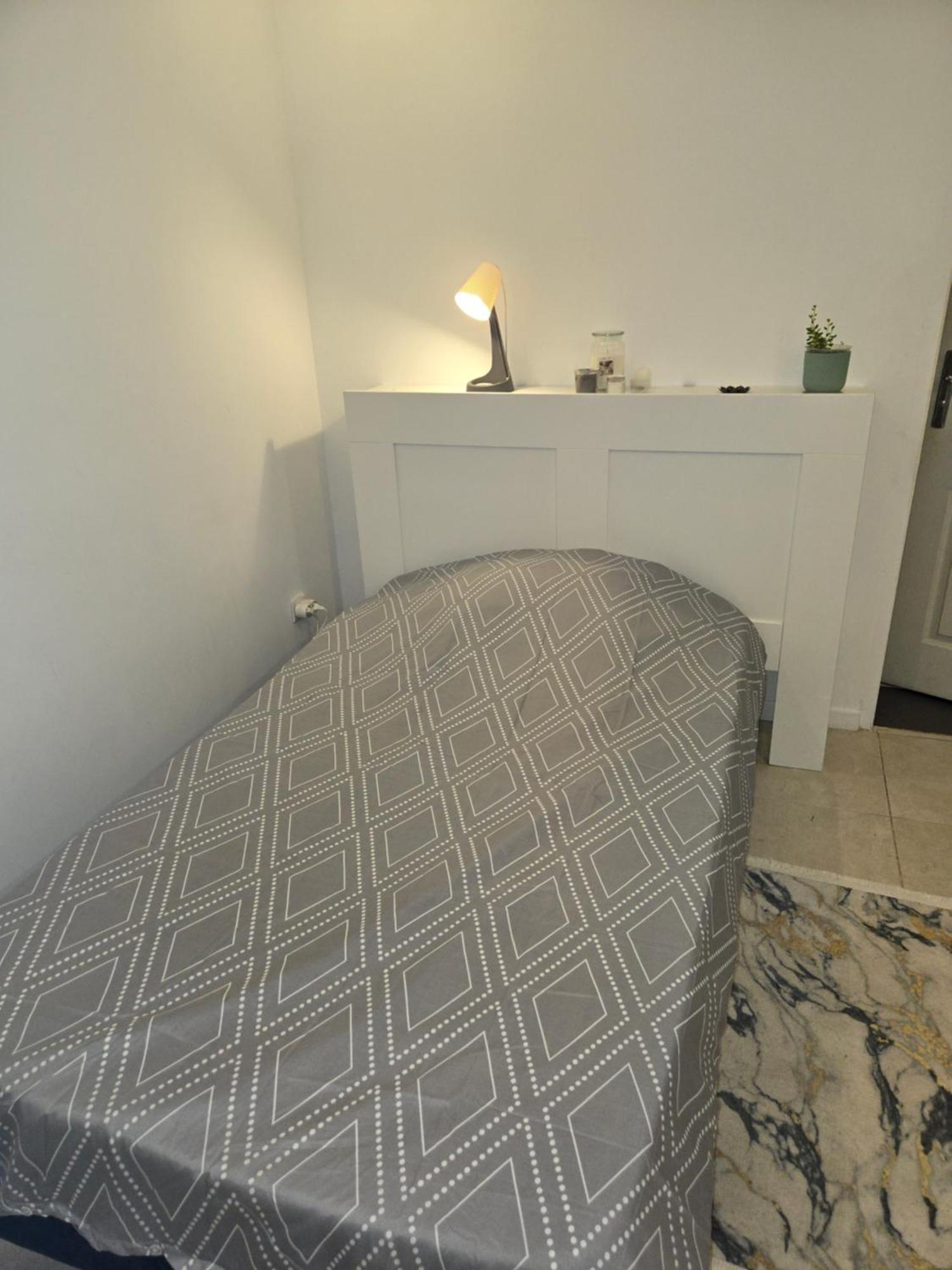 Studio De 14M2 Dans Une Maison Cagnes-sur-Mer Esterno foto